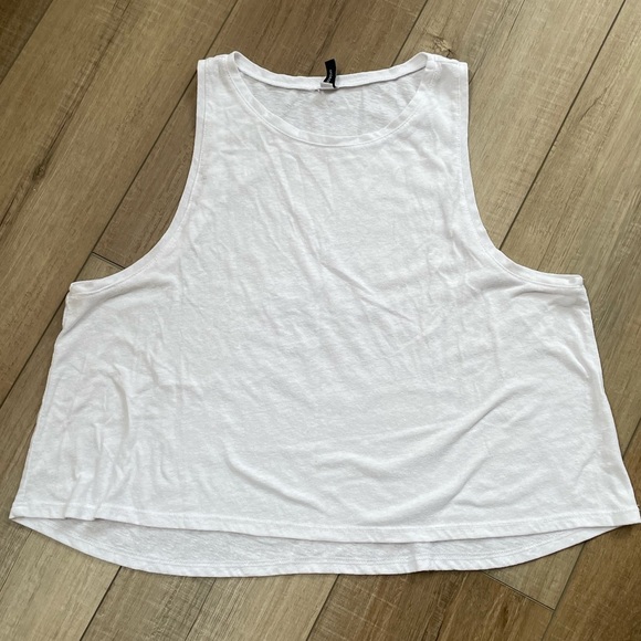 Onzie Activewear Tank Scoop neck Tank Top in White | Size Small /Medium - Picture 4 of 8